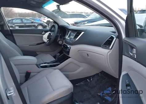 2017 Hyundai Tucson Se z USA, uszkodzony, nr VIN KM8J3CA40HU540351